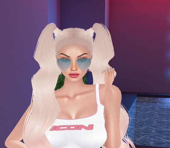 Rose Gold Heart Sunglasses view 4