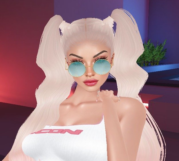 Round Gold Sunglasses view 4