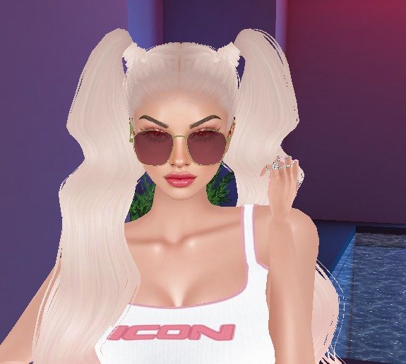 Square Gold Double-Bridge Sunglasses on an IMVU avatar